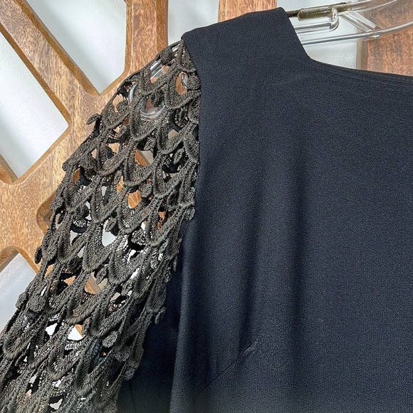 Vintage 1960’s Black Crepe W/ Crocheted Sleeves Cocktail Dress Size Small - Picture 3 of 17